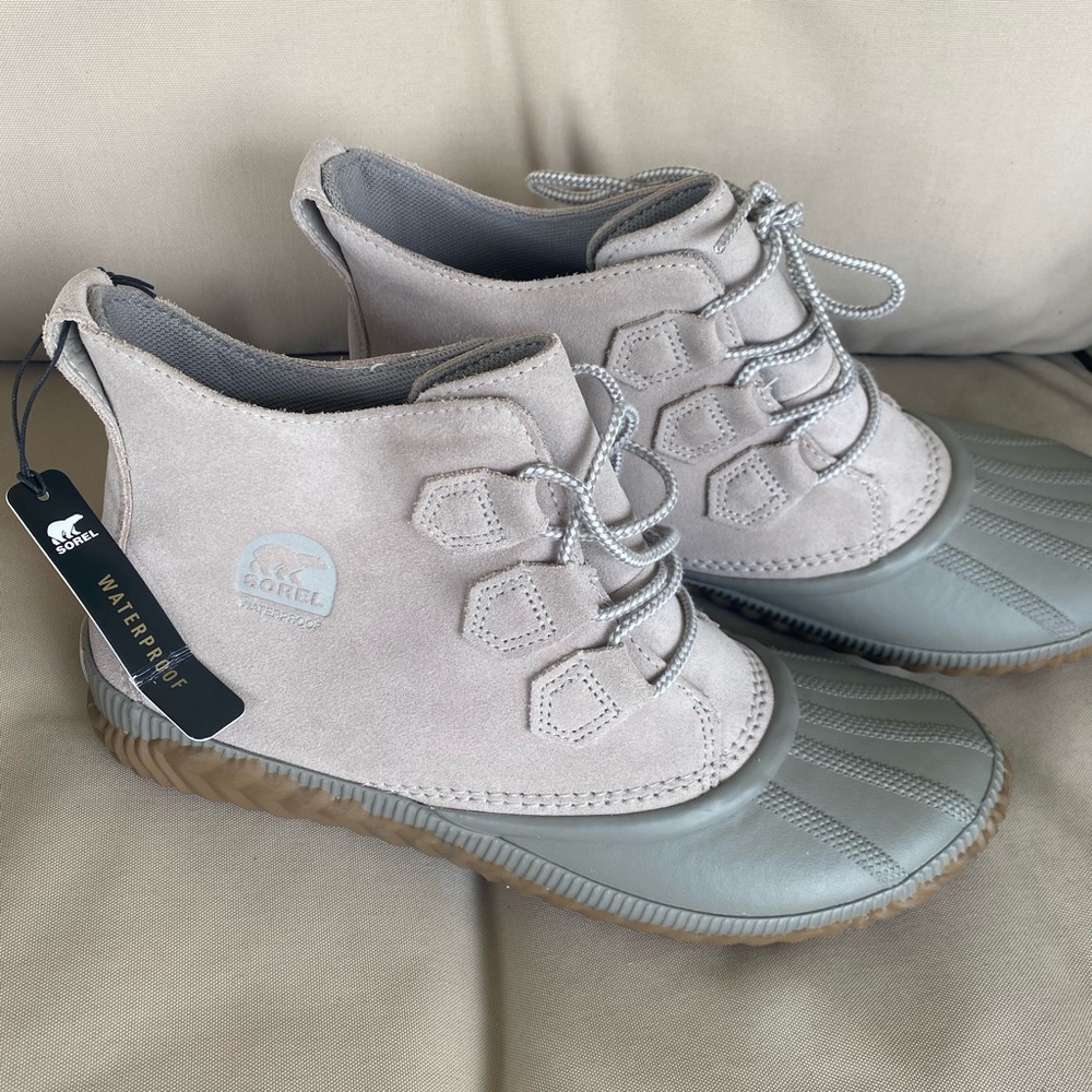 Sorel Out n About rain boots 12